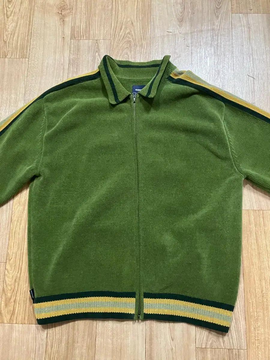 디스이즈네버댓 Striped Zip Cardigan Olive