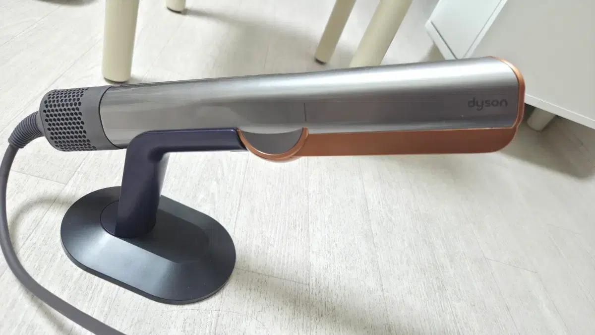 다이슨 코랄 스타일 에어스트레이너