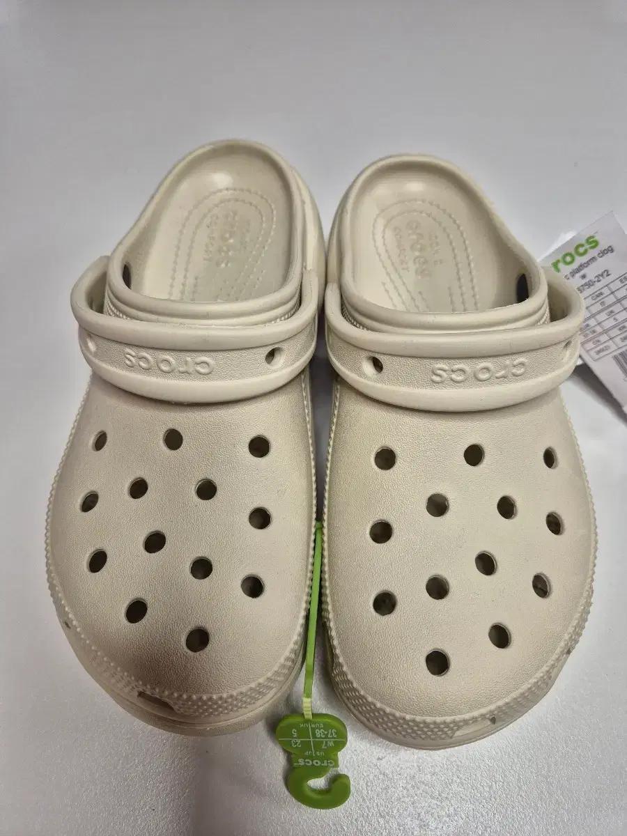 크록스 플랫폼 클로그 베이지 230-235 W7사이즈