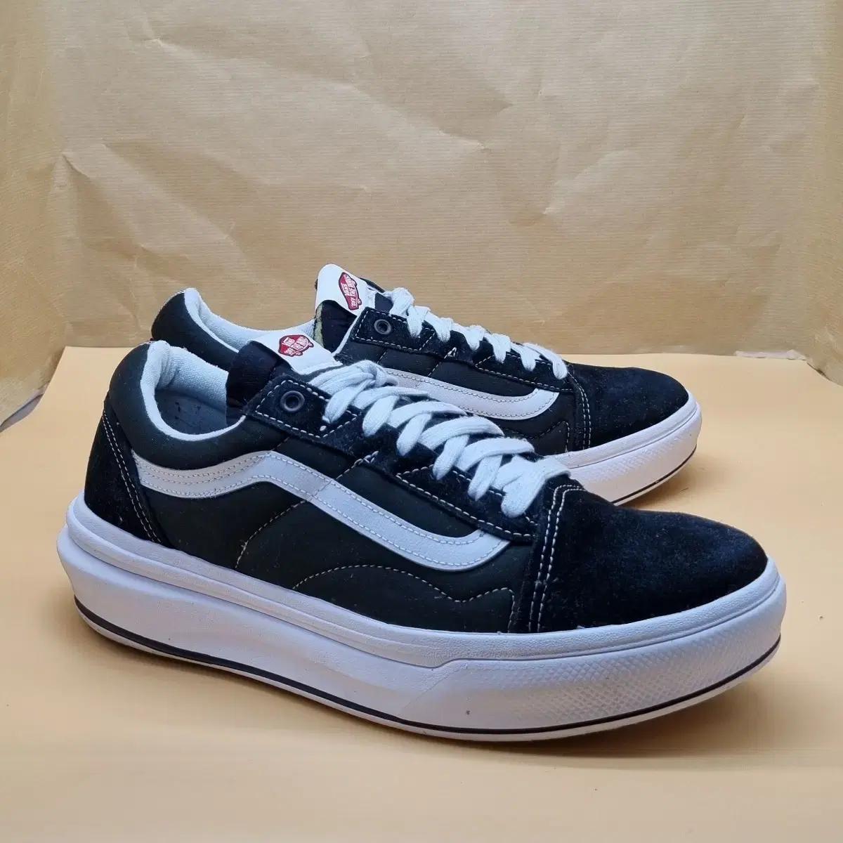 반스 올드스쿨 오버트 블랙 남성스니커즈310_