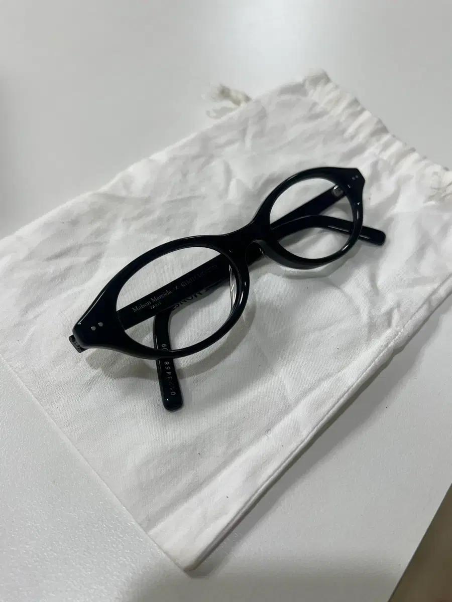 젠틀몬스터 메종마르지엘라 mm111 안경