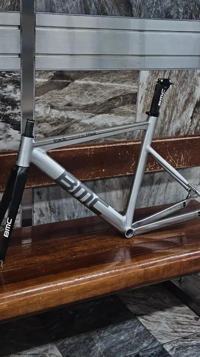 BMC Trackmachine TR02 프레임셋