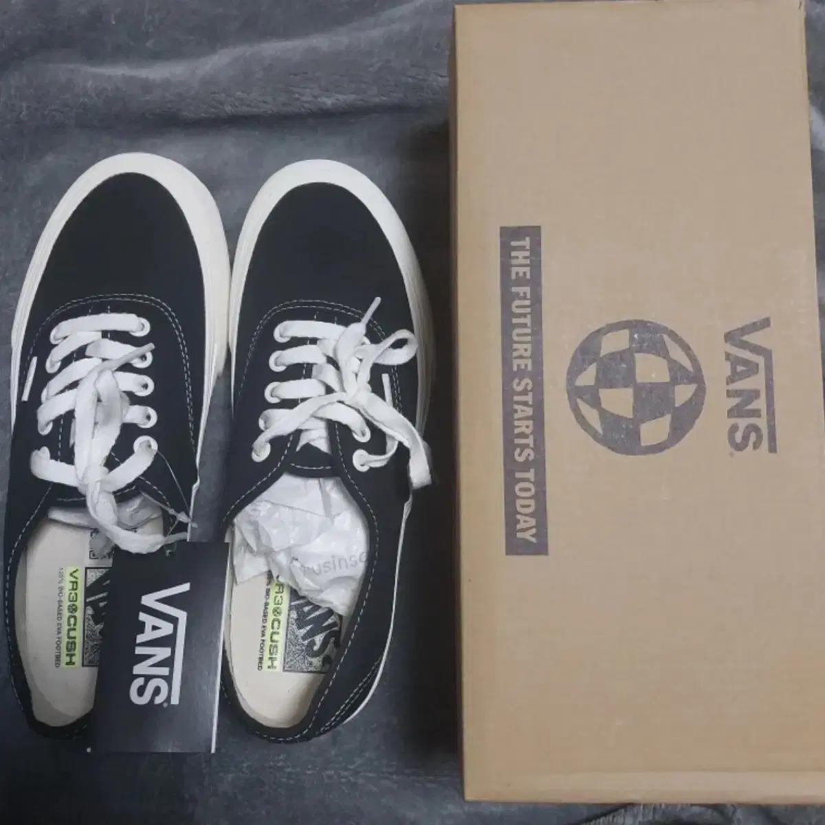 새상품)) 반스 어센틱 VR3 블랙 260