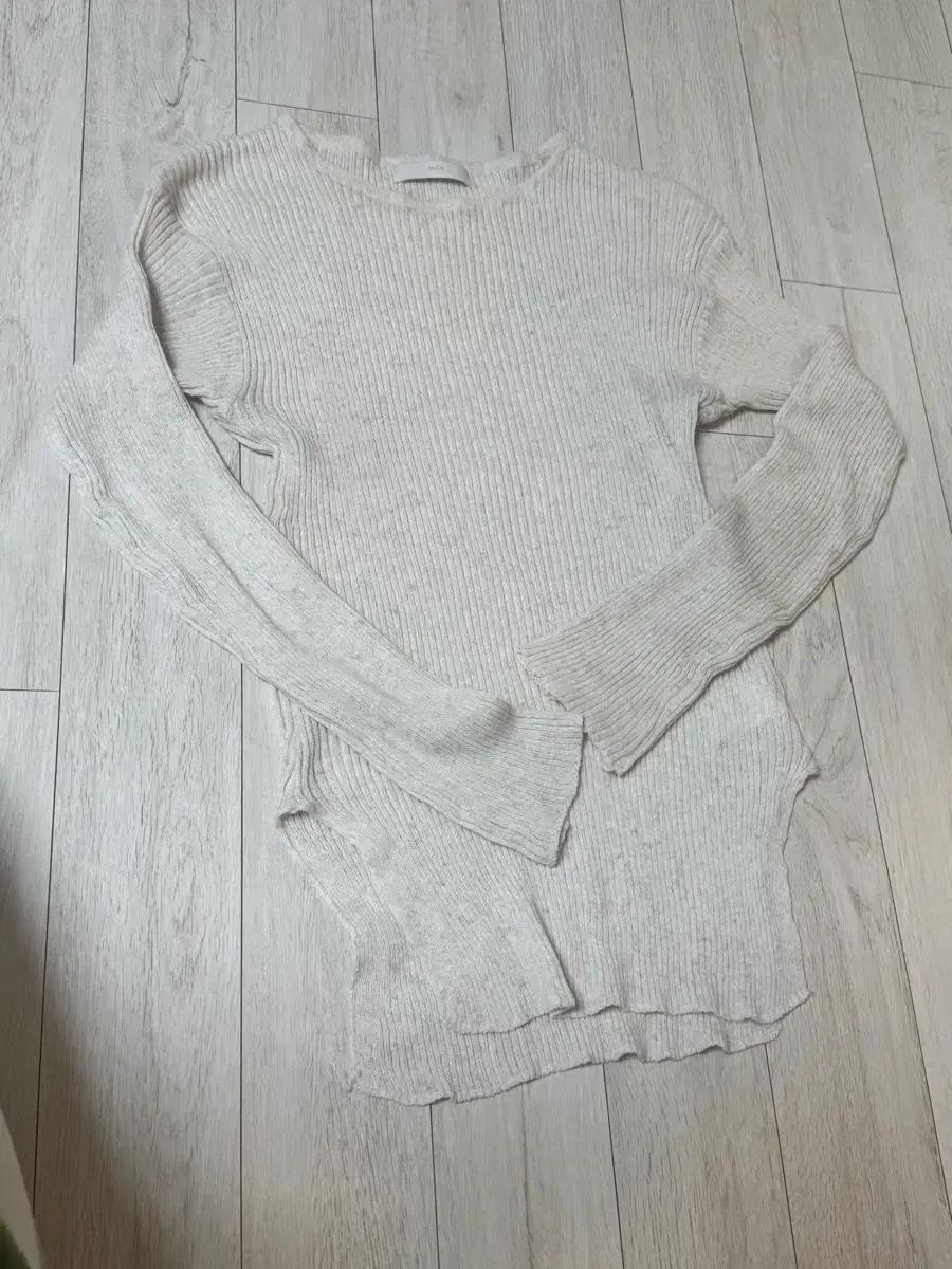 ouie 우이 309 linen seethrough knit 아이보리