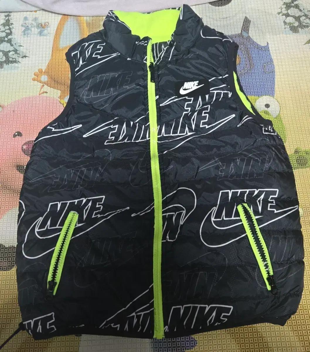 아동 140호 나이키 키즈 패딩조끼 상하복 일괄
