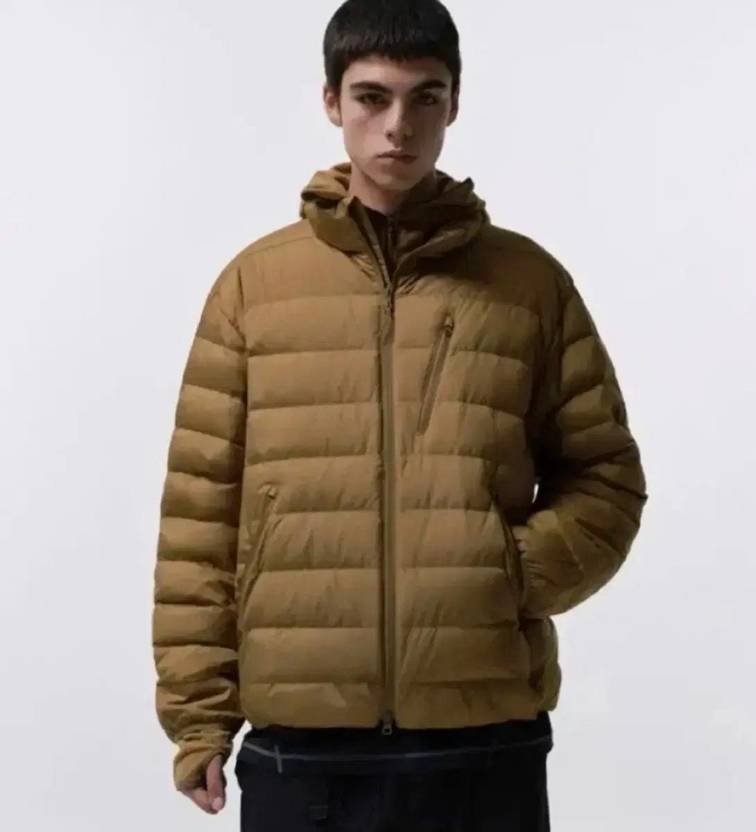 무신사 스탠다드 무탠다드 시티 레저 경량패딩 L 새상품