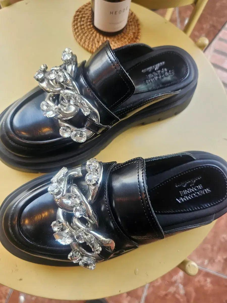 슈콤마보니 로퍼