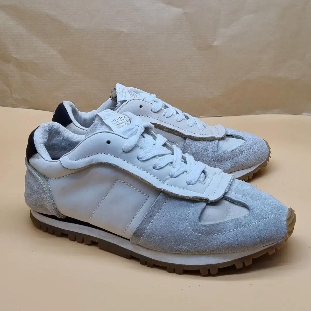 메종 마르지엘라 여성러너 스니커즈38 240