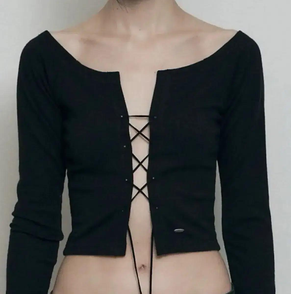 보헤미안서울 보헴서 아일렛 레이어드 가디건 세트 블랙 쓰리타임즈 글로니