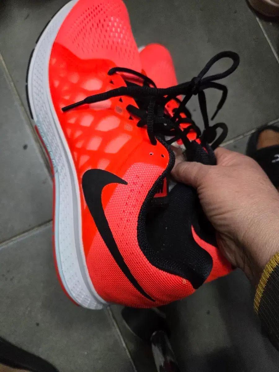 나이키 오렌지 운동화 러닝화280