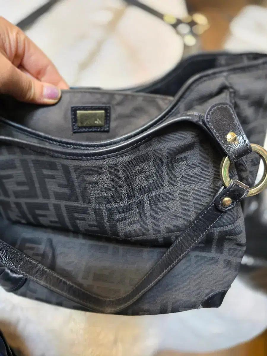 펜디주카페브릭숄드백