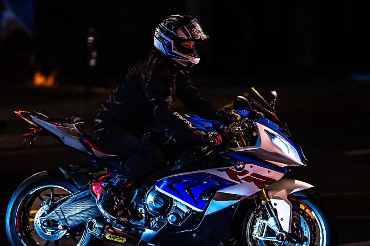 BMW S1000RR 18년식 에로우 풀배기 급매합니다!