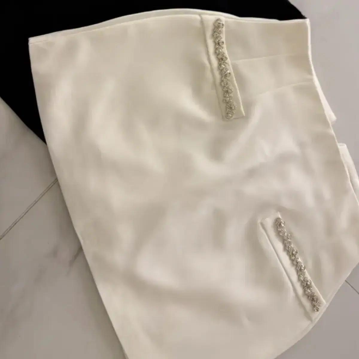 비즈A라인스커트