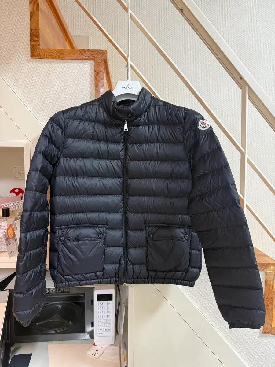 [4] 몽클레어 란스 Lans 패커블 쇼트 숏패딩 다운 경량패딩 블랙