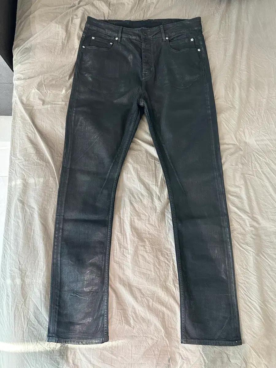 릭오웬스 디트로이트 코팅 진 32사이즈 판매합니다!