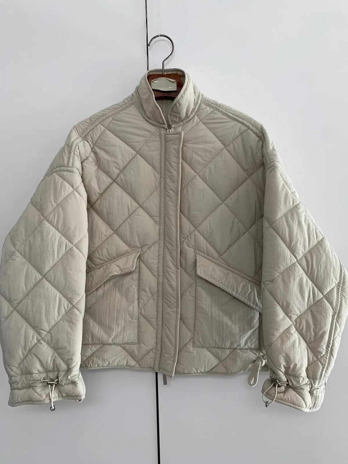 여성 라퍼지스토어 패딩 점퍼 M 다이아 팬턴 퀄팅 데일리 캐주얼 아우터