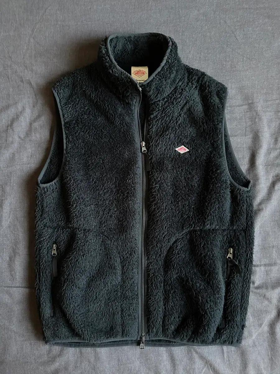 단톤 플리스 베스트 블랙 40