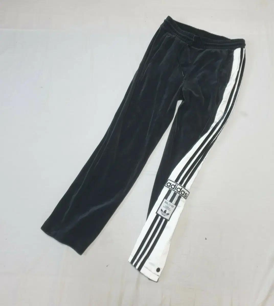 아디다스 벨벳 트랙 바지 블랙