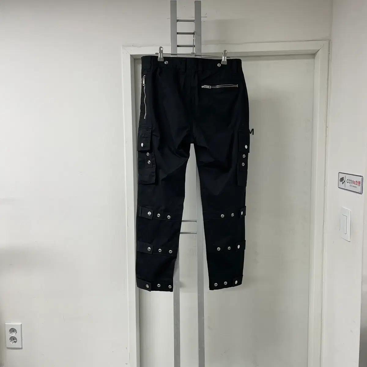디젤 디테일 카고 팬츠 블랙 30