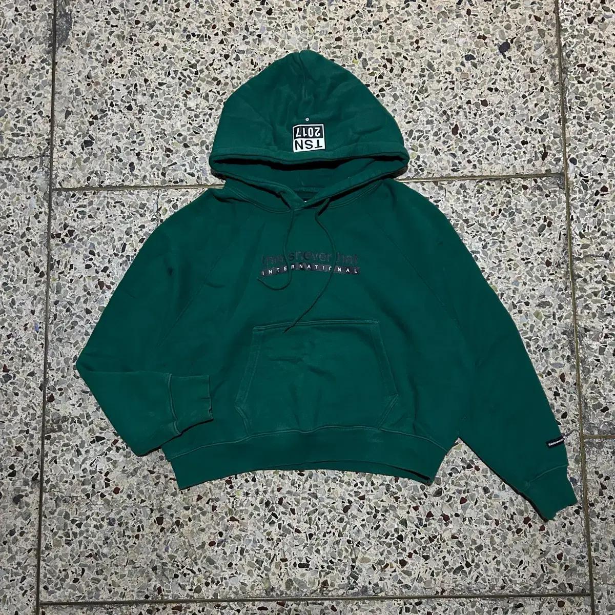 디스이스네버뎃(Thisisneverthat) 그린 후드티