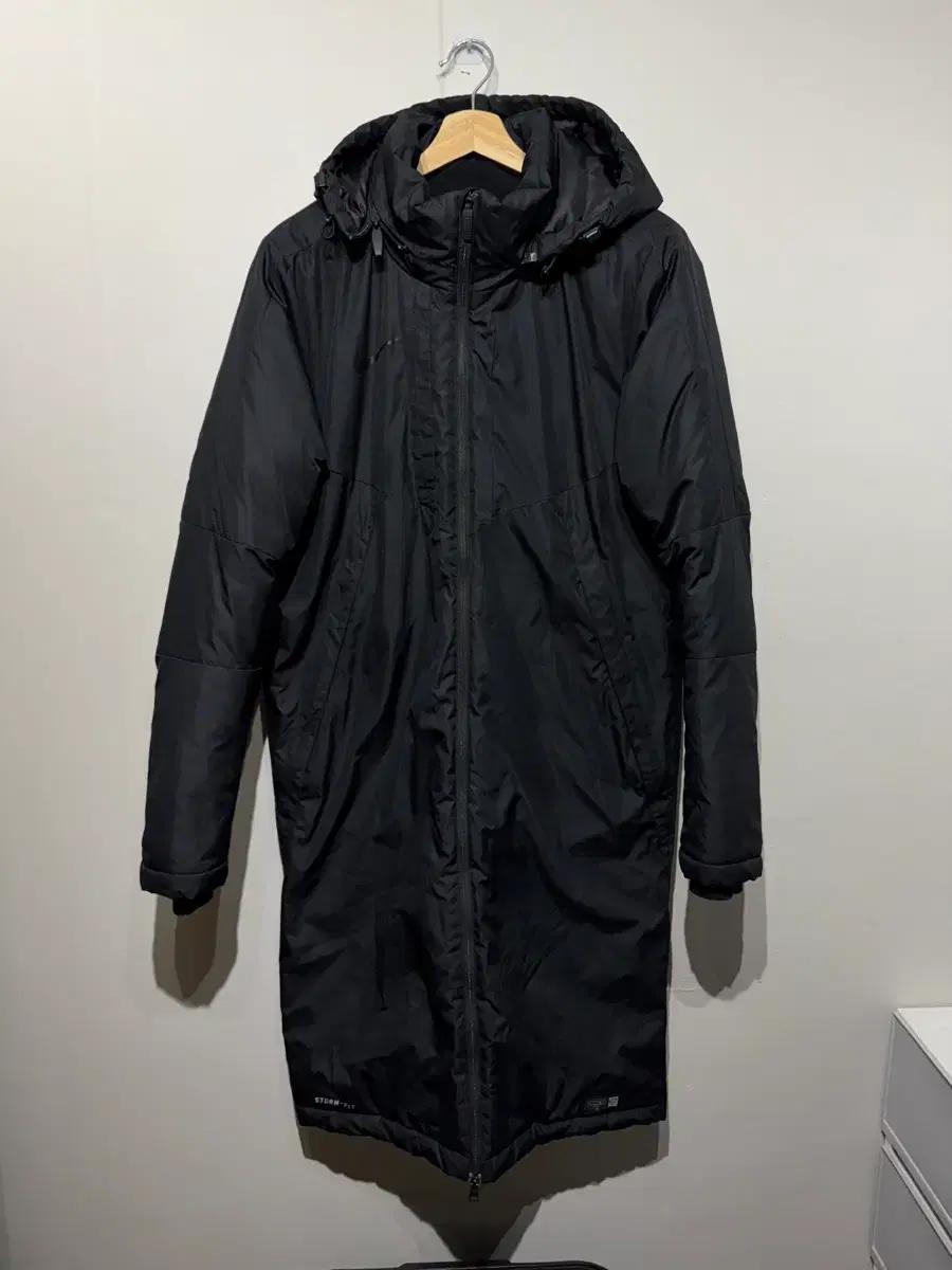 나이키 스톰핏 블랙 롱패딩 S