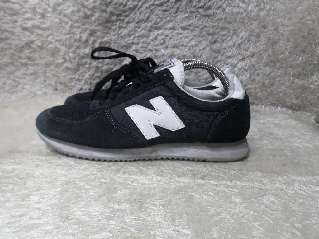 후루룩구제 260 뉴발란스 u220bk 블랙 운동화 스니커즈 중고 신발