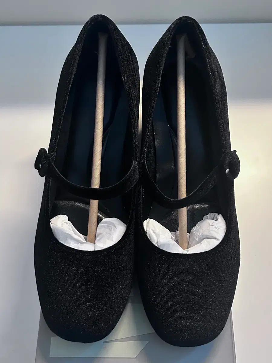 슈펜 벨벳 메리제인 구두 235