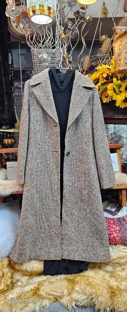 BCBG모 80프로롱헤링본 롱 코트