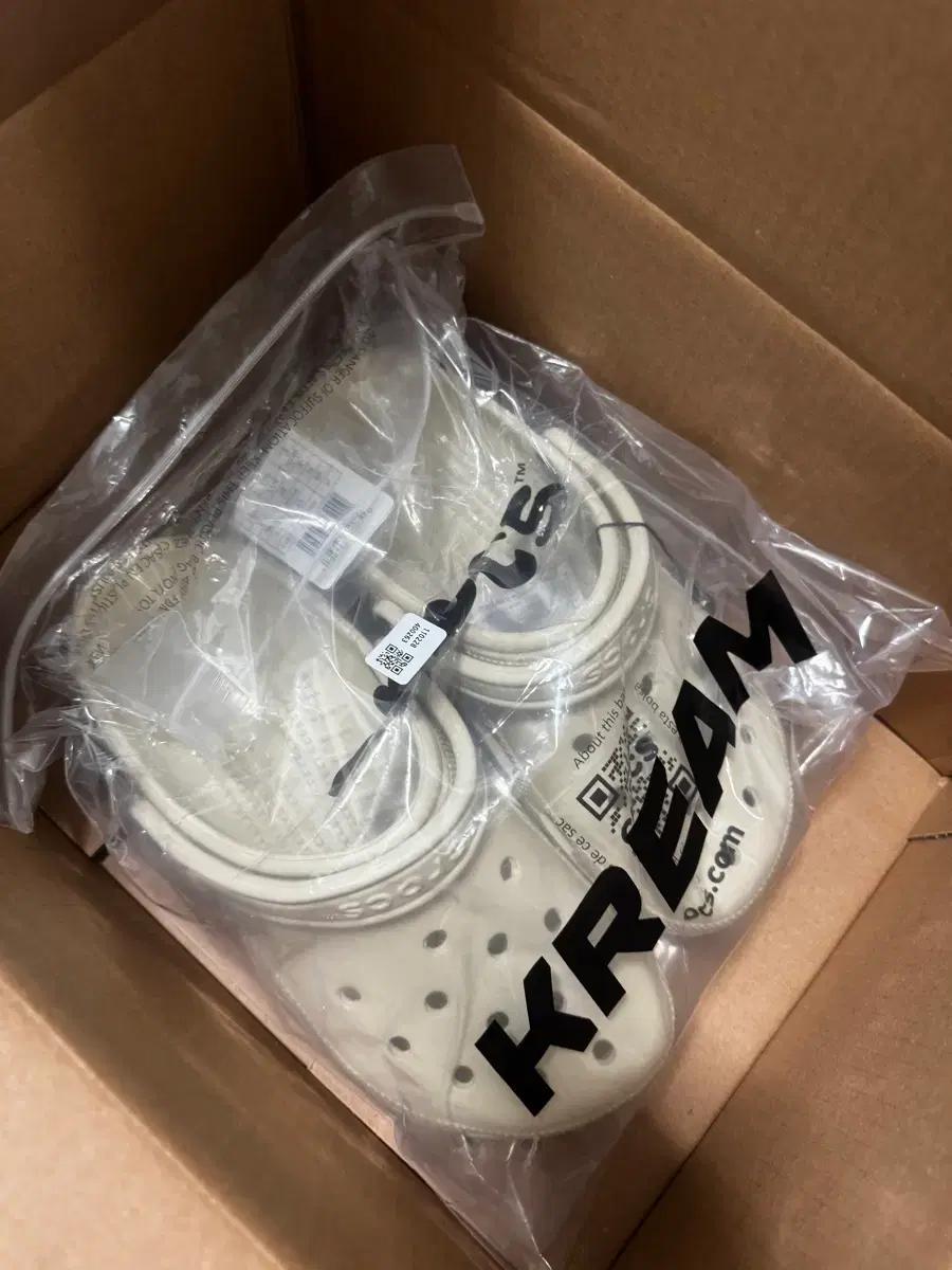 크록스 클래식 클로그 본 250