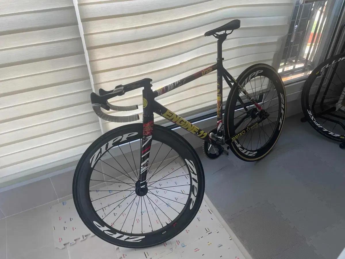 짚 404 v2 순정 트랙허브 무하자급