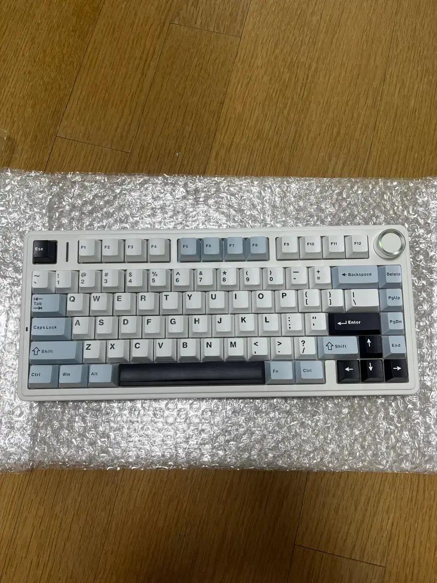 AULA독거미 f75 리퍼축