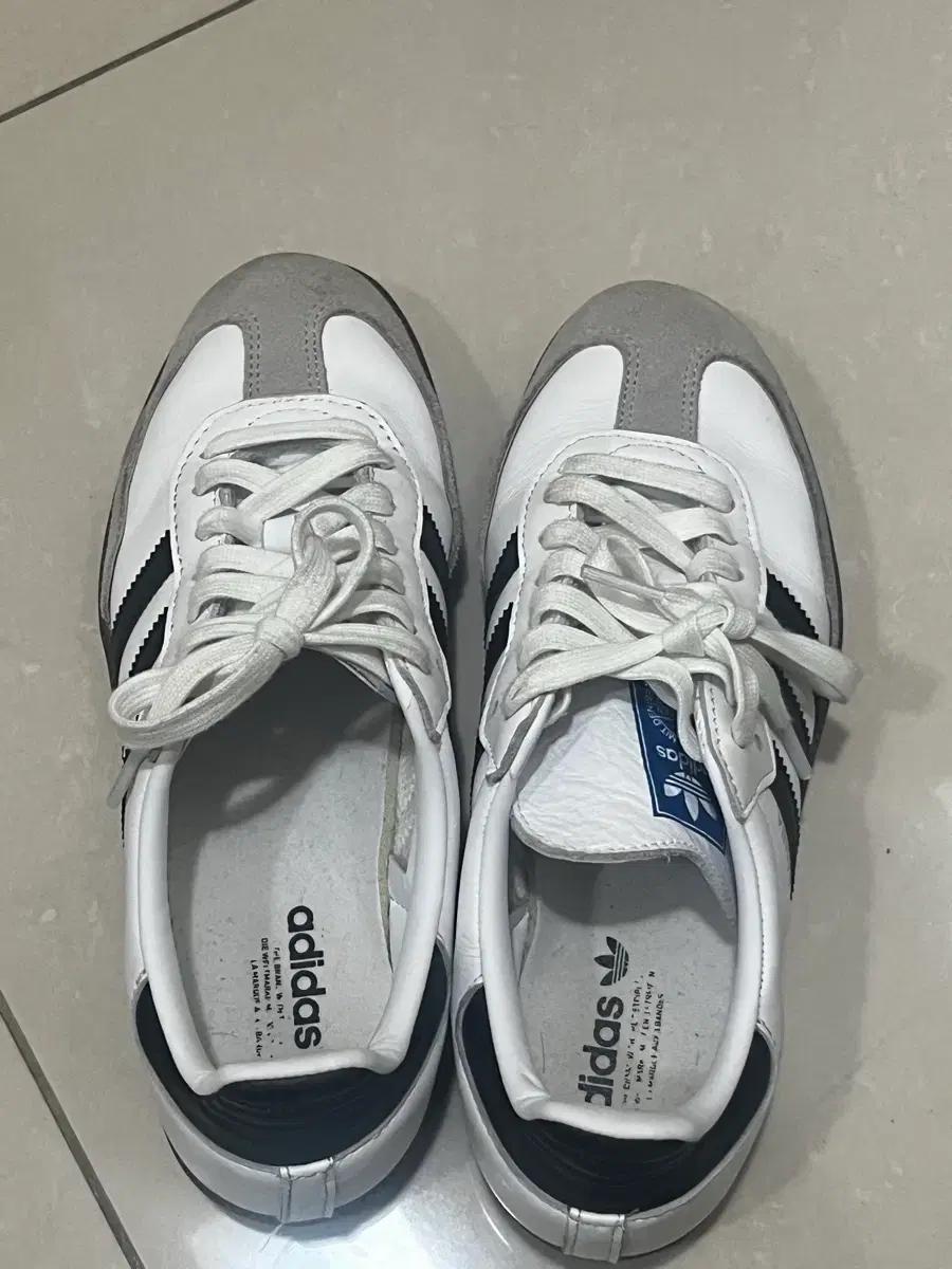 아디다스 삼바 OG 클라우드화이트 B75806 사이즈240