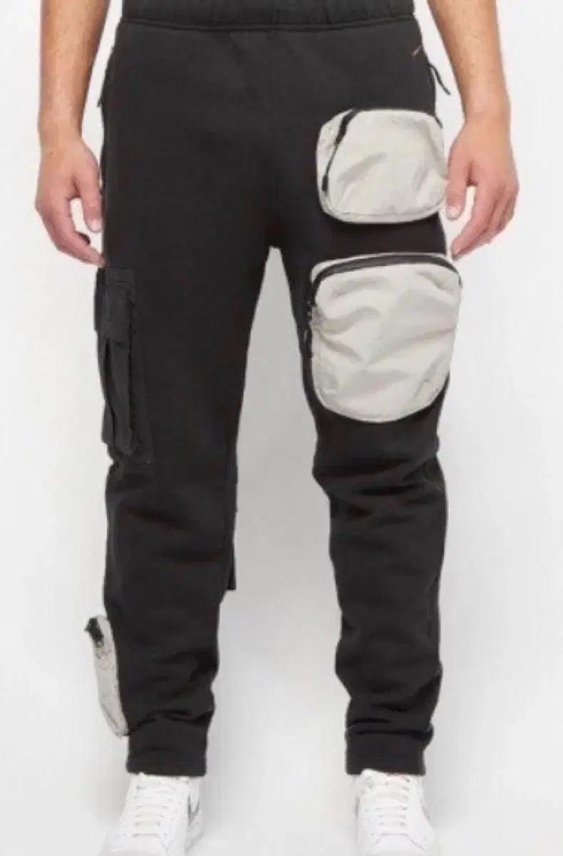 나이키 트래비스 스캇 유틸리티 스웨트 팬츠 XL사이즈 택그대로 새상품