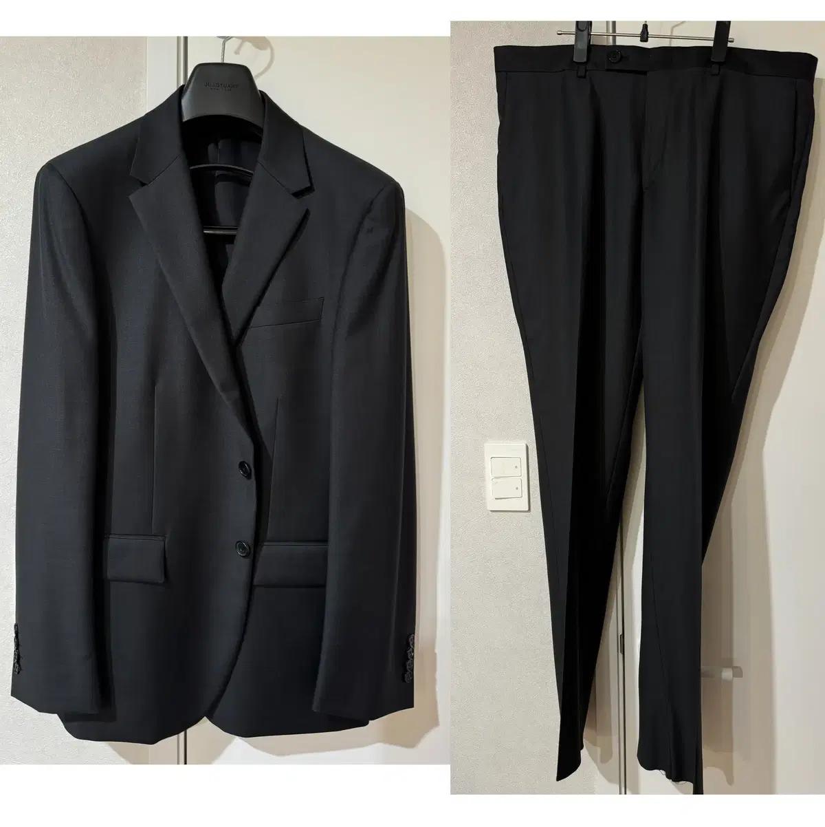 질스튜어트뉴욕 다크그레이 솔리드 수트 (24SS ZEGNA)