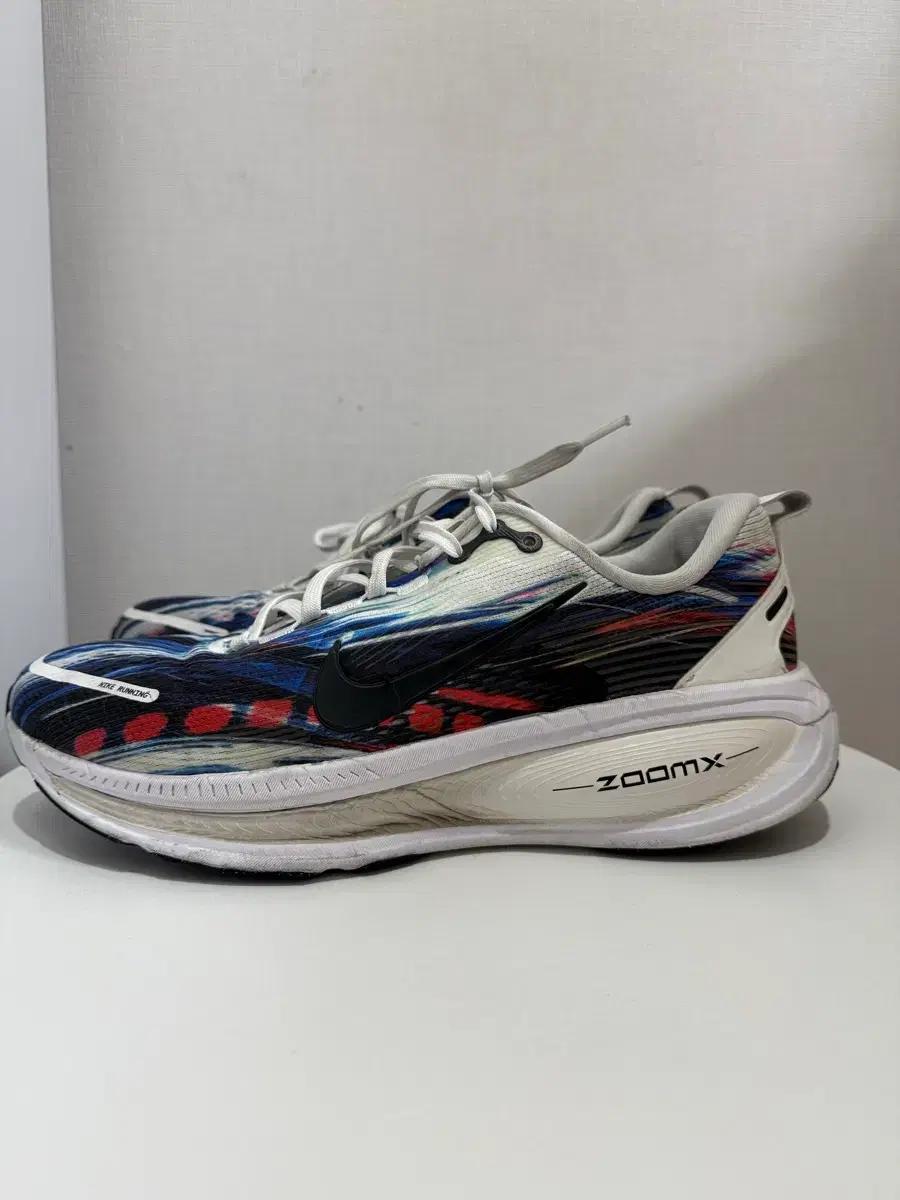 나이키 줌 보메로 18se 러닝화 270