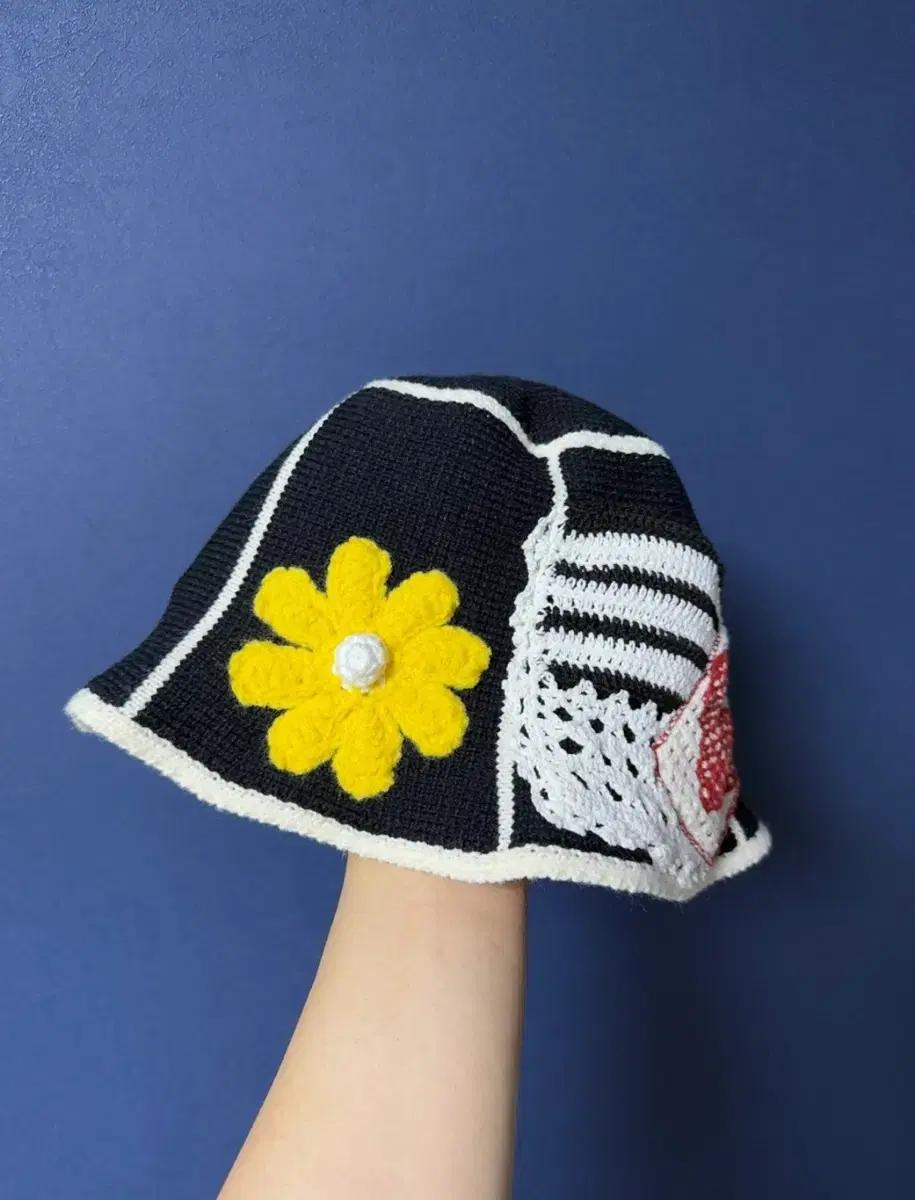 The greatest 더그레이티스트 니트버킷햇 팝니다!