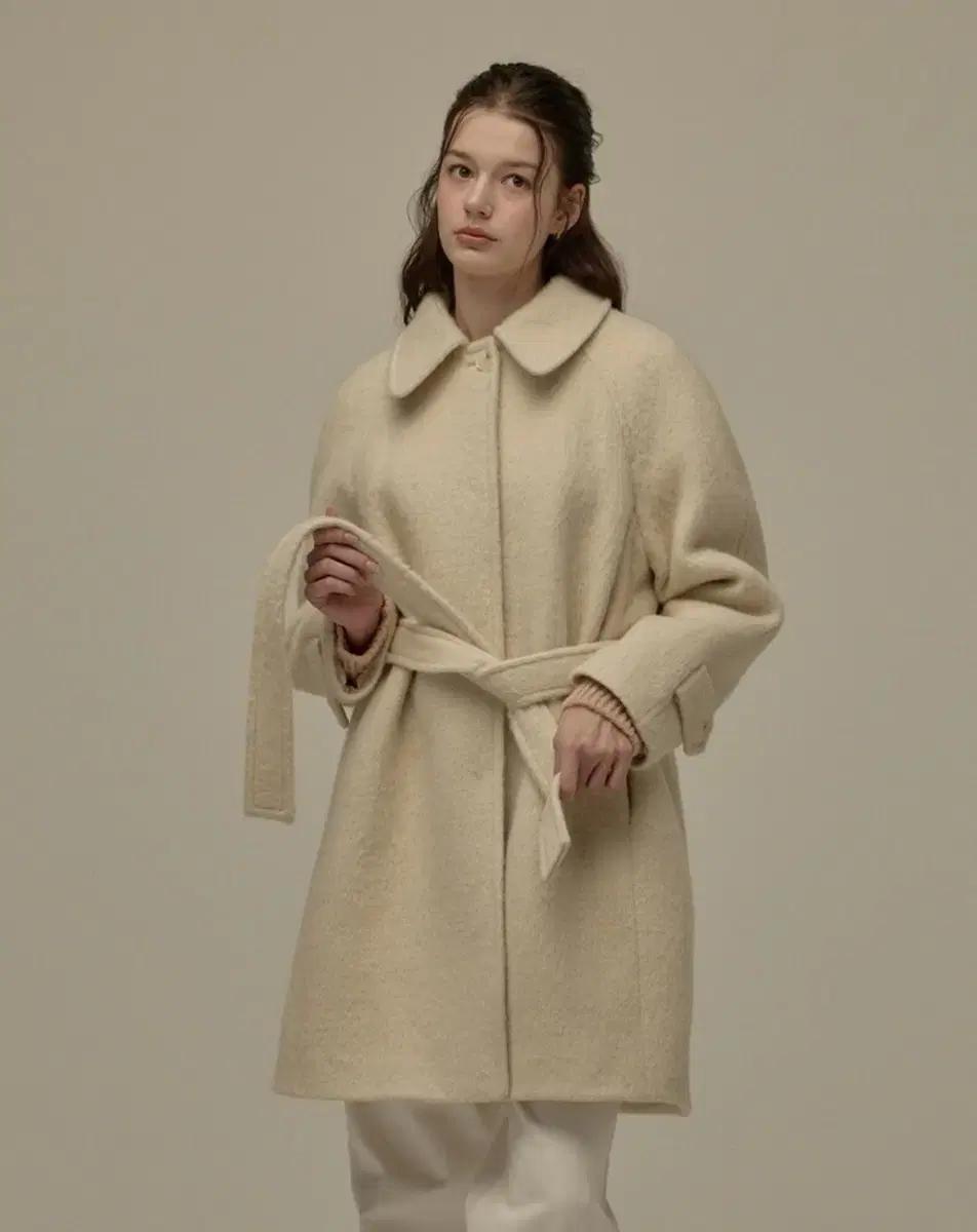 비뮤즈맨션 하프코트 라이트베이지