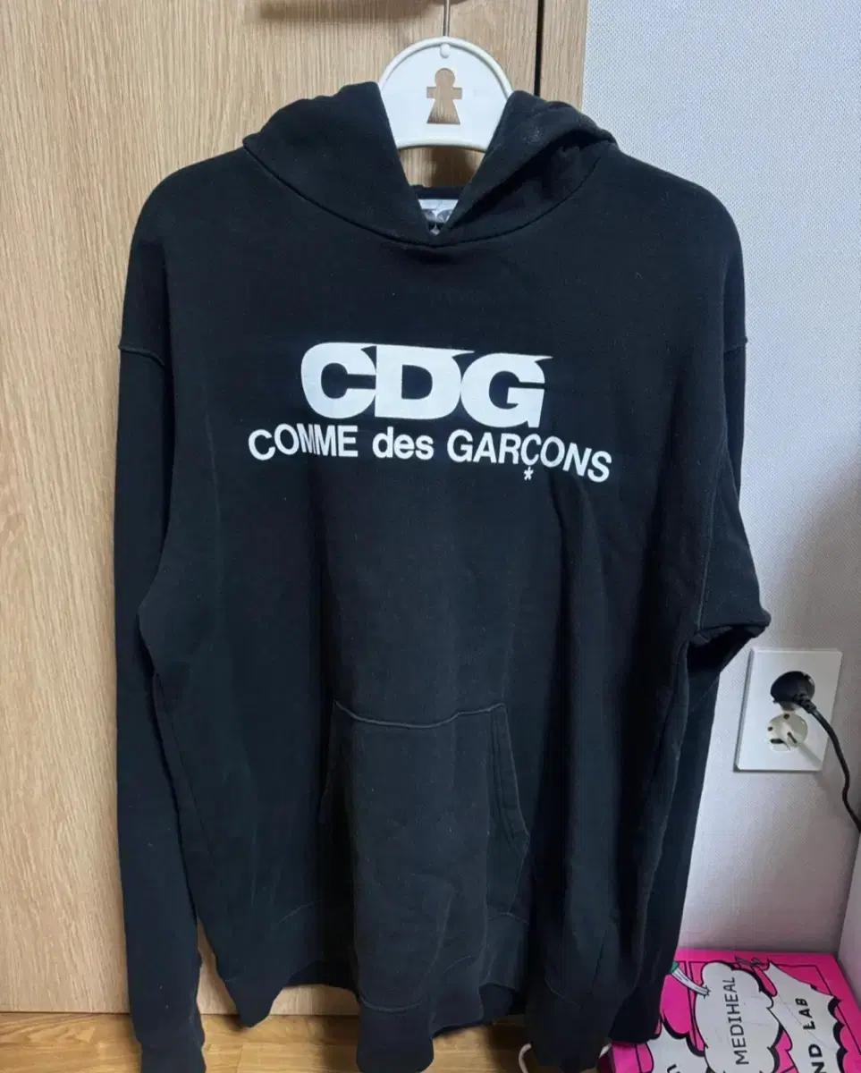 꼼데가르송 CDG 블랙 후드티