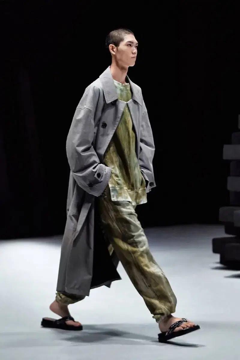 송지오옴므 컬렉션 코쿤 발마칸 코트_그레이