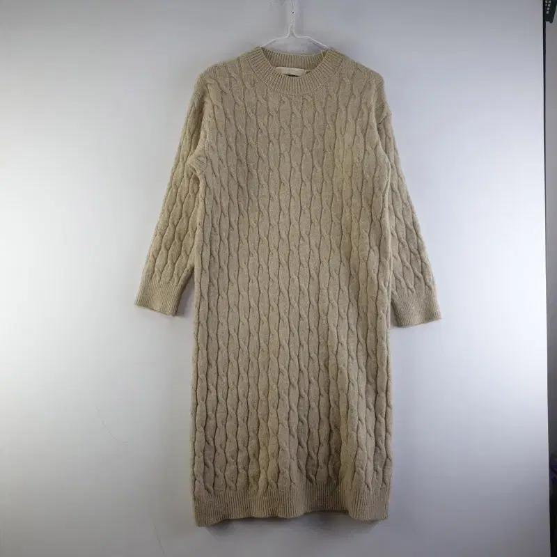 OZOC 여FREE 베이지 케이블 니트 원피스 K9053