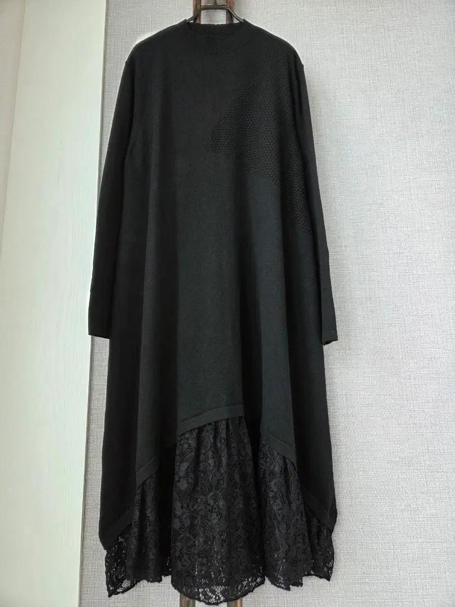 아래단레이스 니트롱원피스