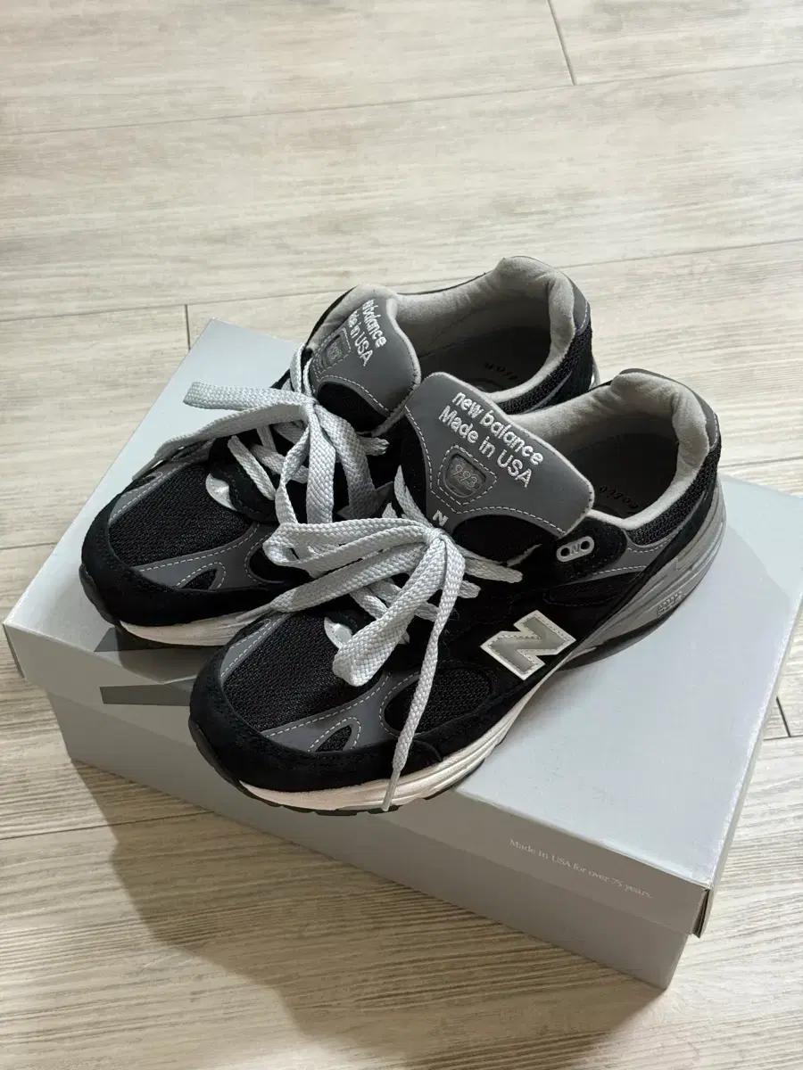 뉴발란스 993 블랙 245 실착1회