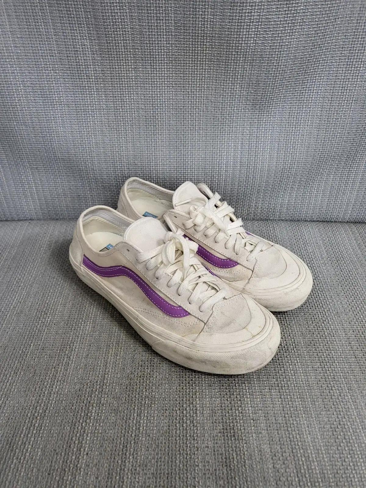 반스 올드스쿨 스니커즈 270