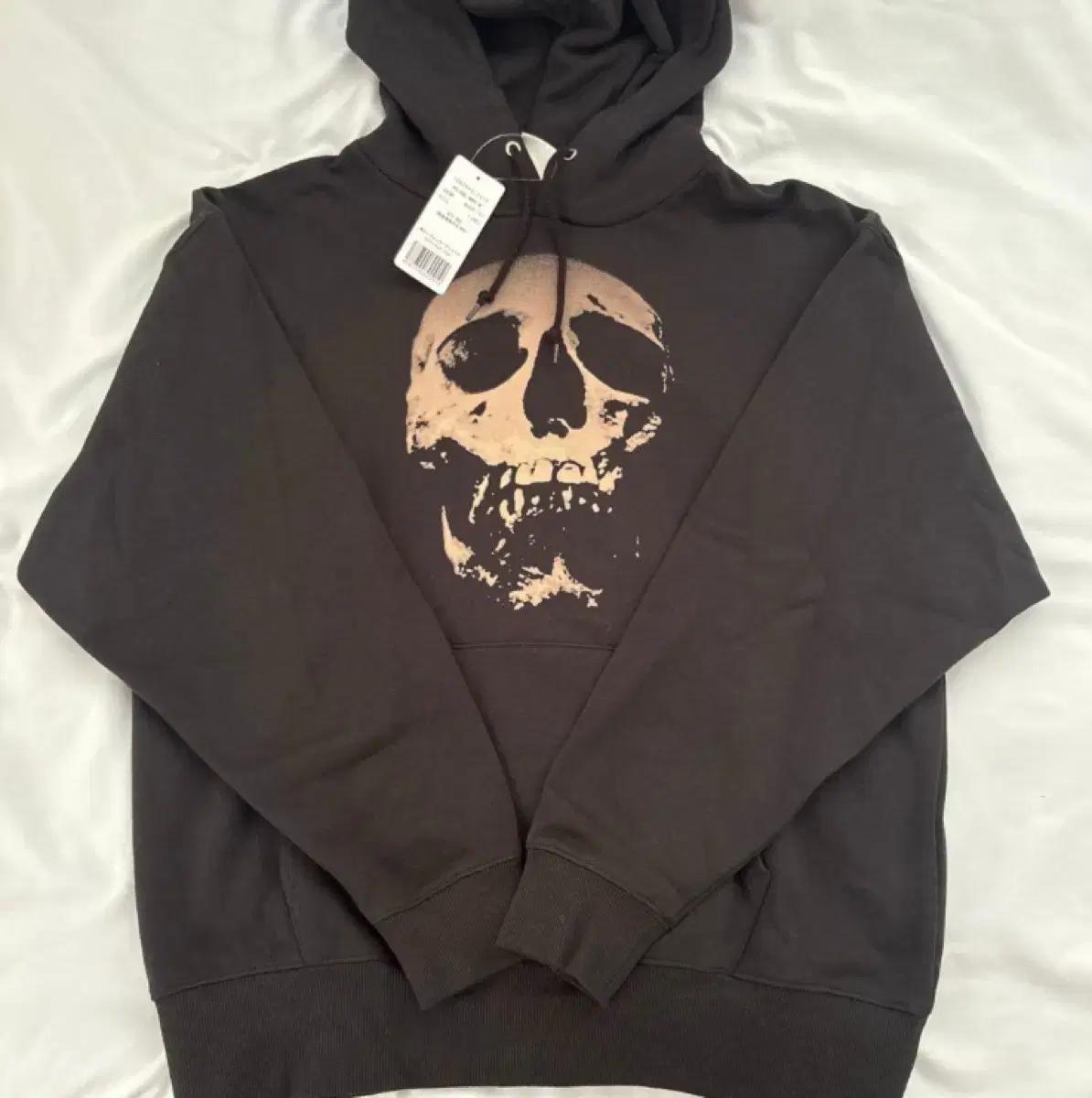 히스테릭 글래머 스컬 후드티