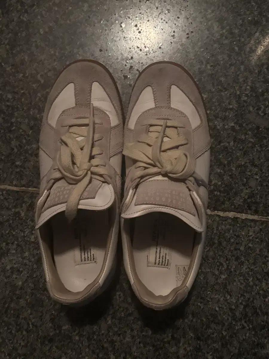 마르지엘라 레플리카 스니커즈 화이트