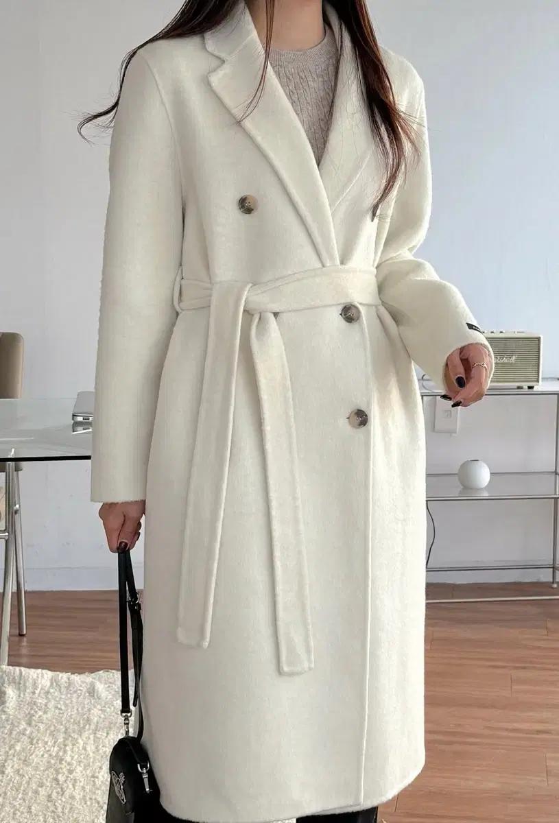 [무료배송](새상품) 울100핸드메이드카라롱코트아우터겨울아우터여성에픽