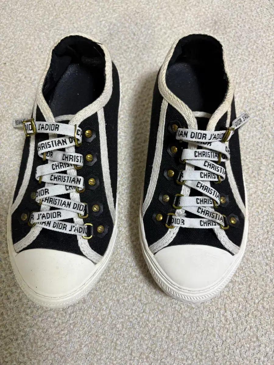 블랙 스니커즈 230mm