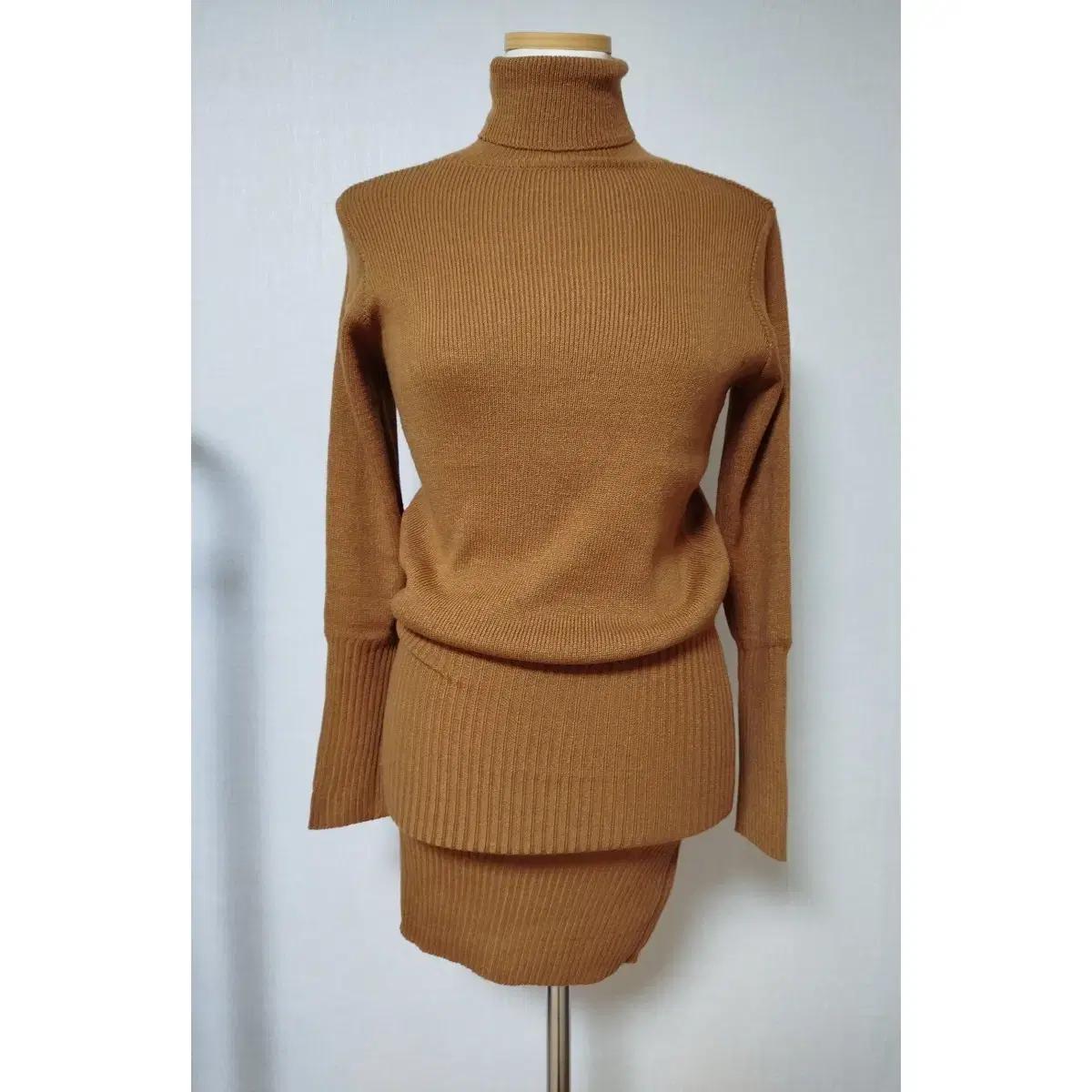 [새제품]골지 롱니트 원피스, 폴라 원피스