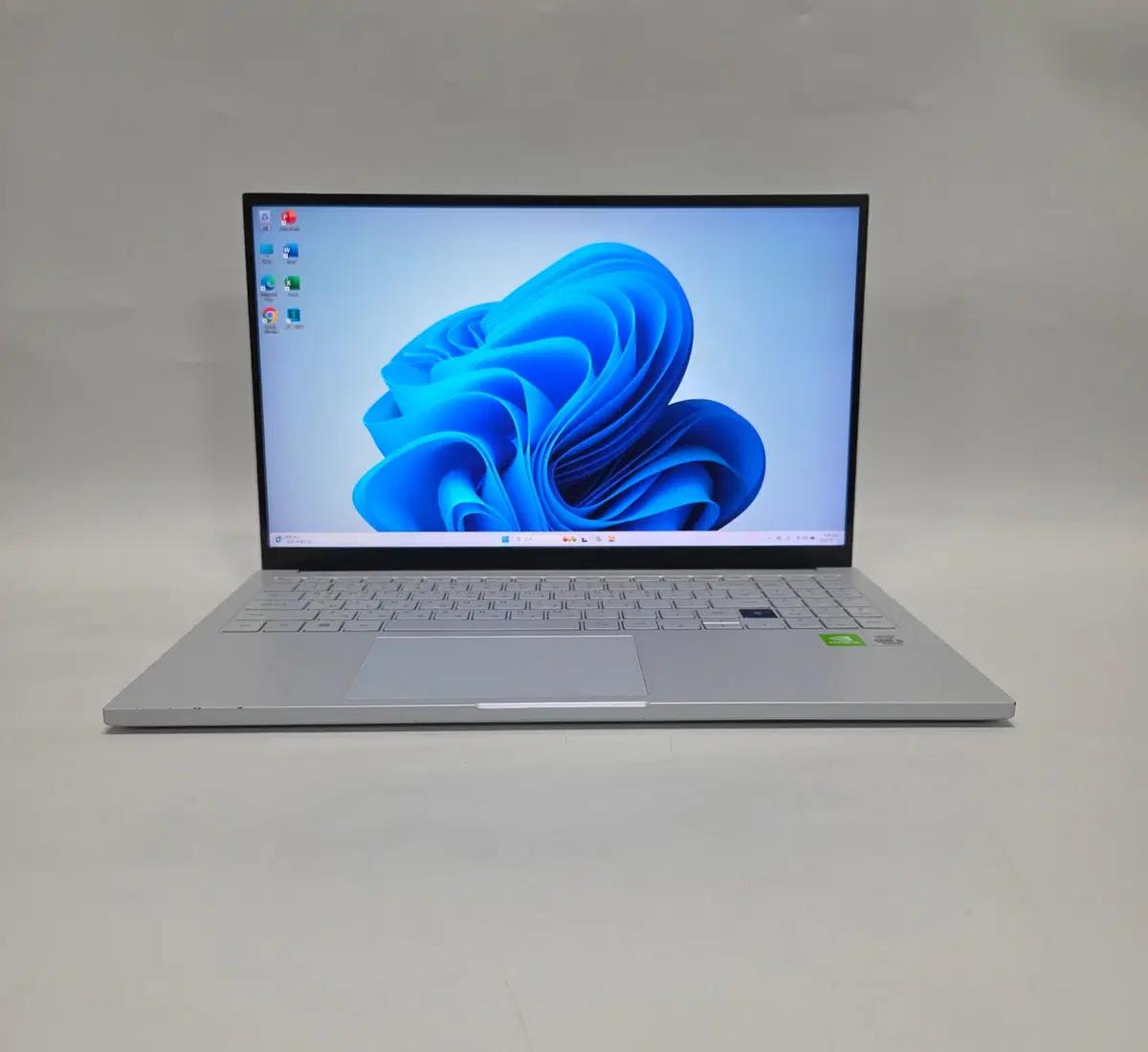 139삼성노트북 이온 i5 슬림/초경량/엔비디아지포스