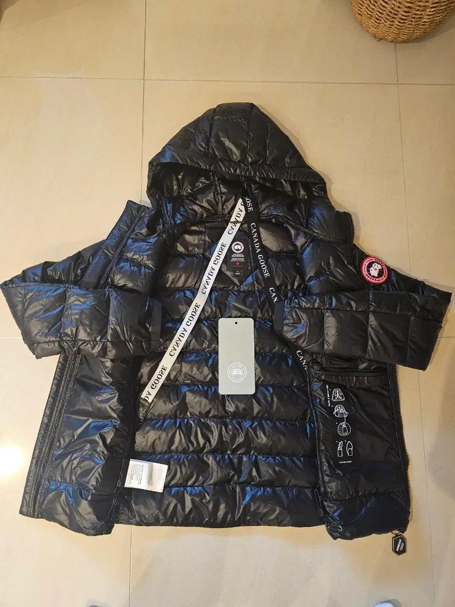 캐나다구스 크로프턴 다운 후디 블랙 경량패딩 s사이즈